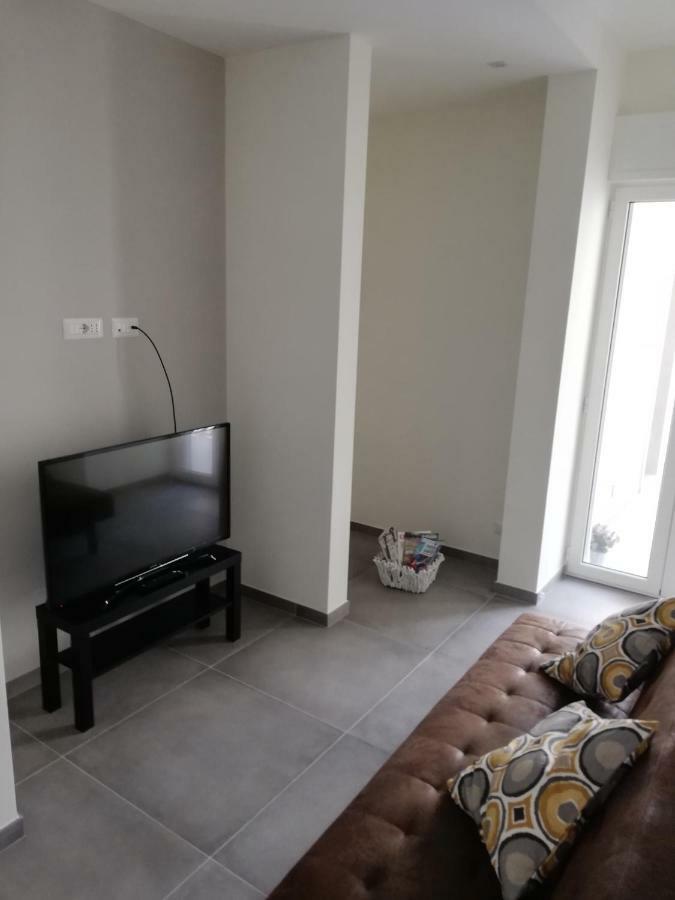 Dimora San Ferdinando 2 Apartment Бари Екстериор снимка